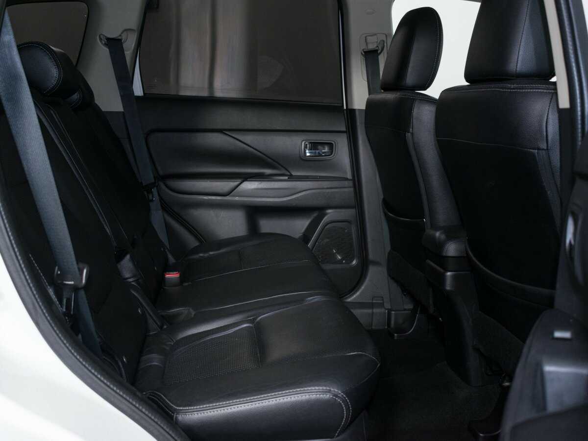 Mitsubishi Outlander 2013
