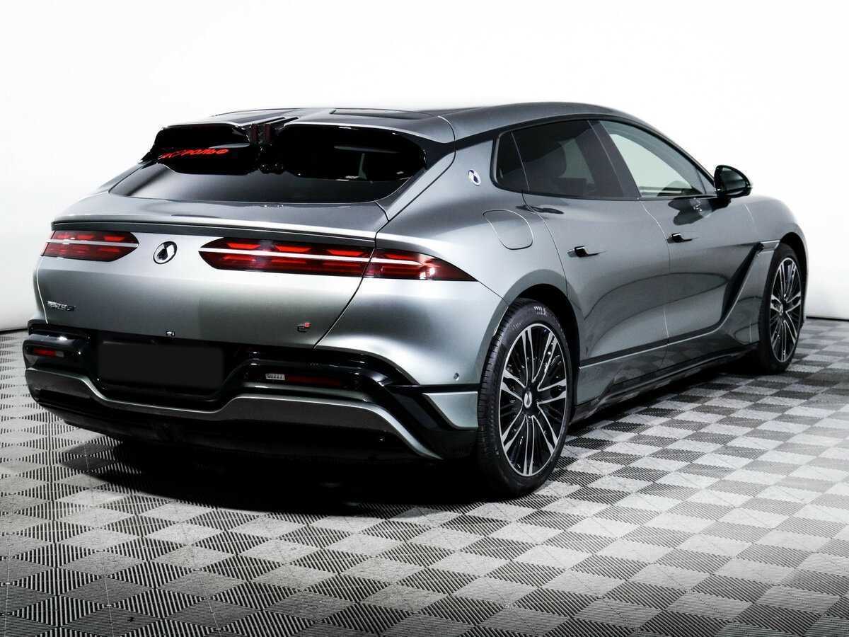 Denza Z9