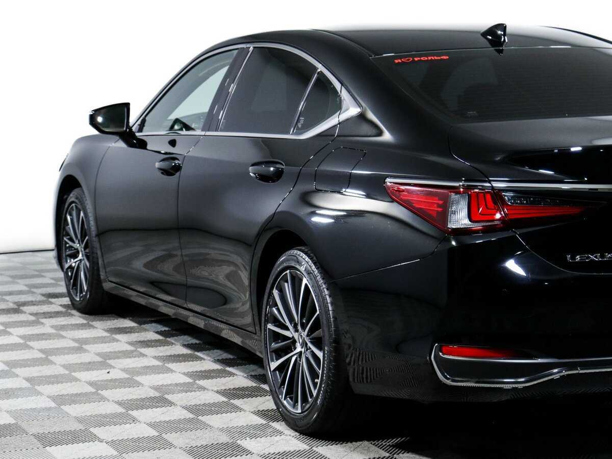 Lexus ES 2021