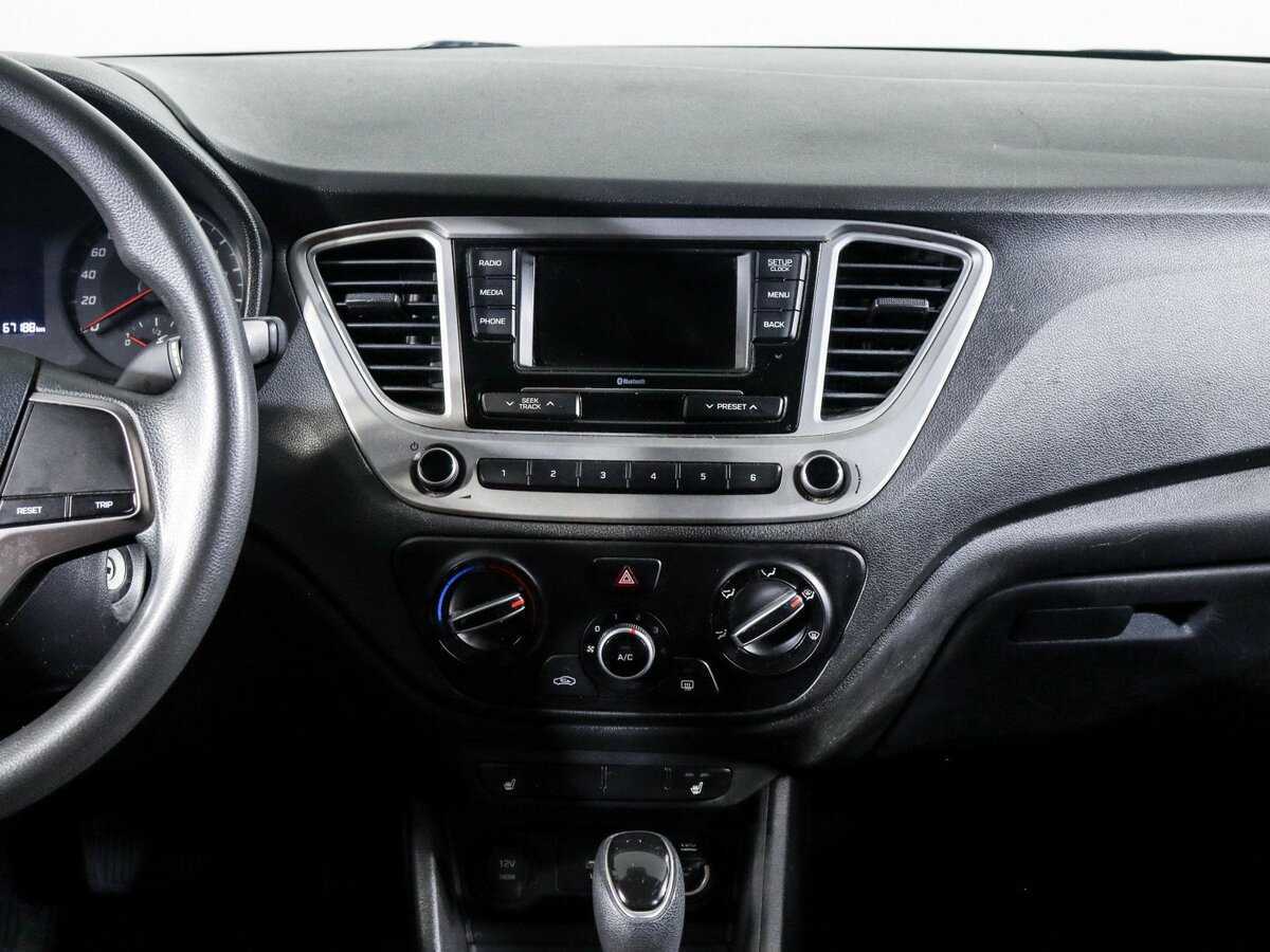 Hyundai Solaris 2021
