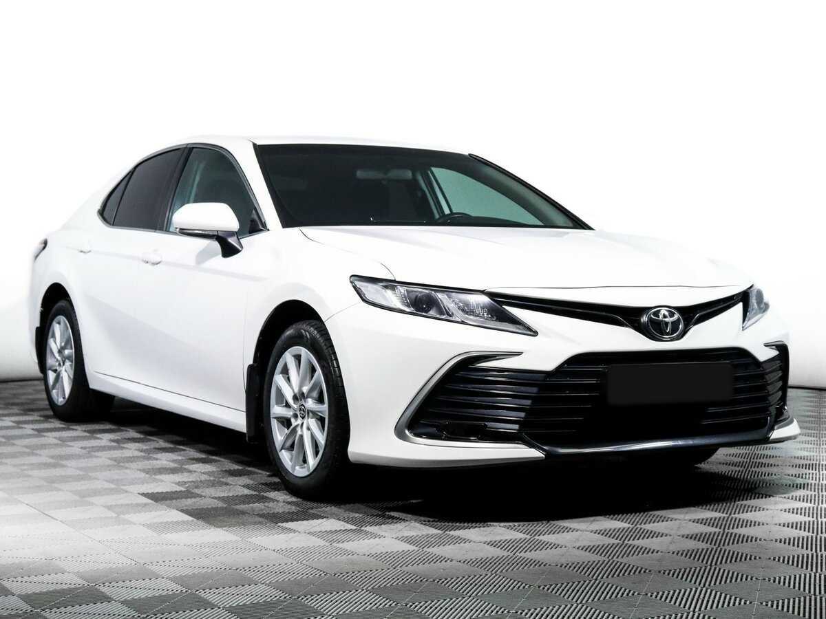 Toyota Camry 2021