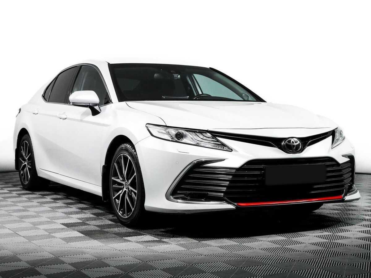 Toyota Camry 2021