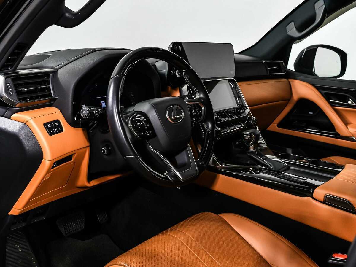 Lexus LX 2023