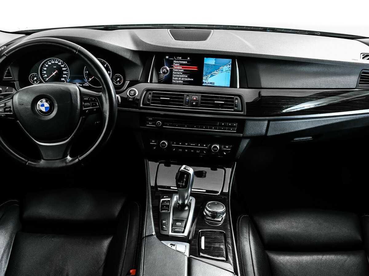 BMW 5 серии 2016