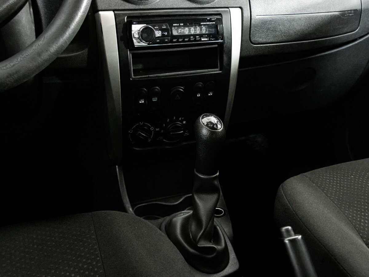 Nissan Almera 2013