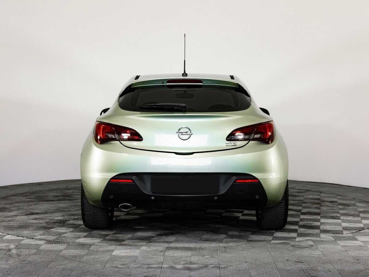 Opel Astra 2011