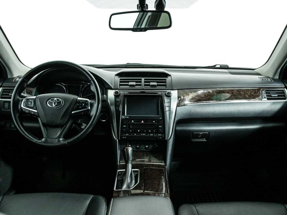 Toyota Camry 2016