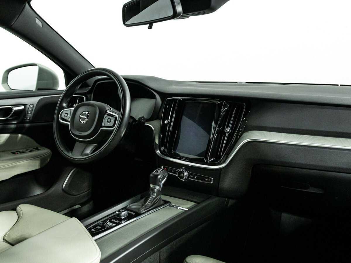 Volvo V60 Cross Country 2019
