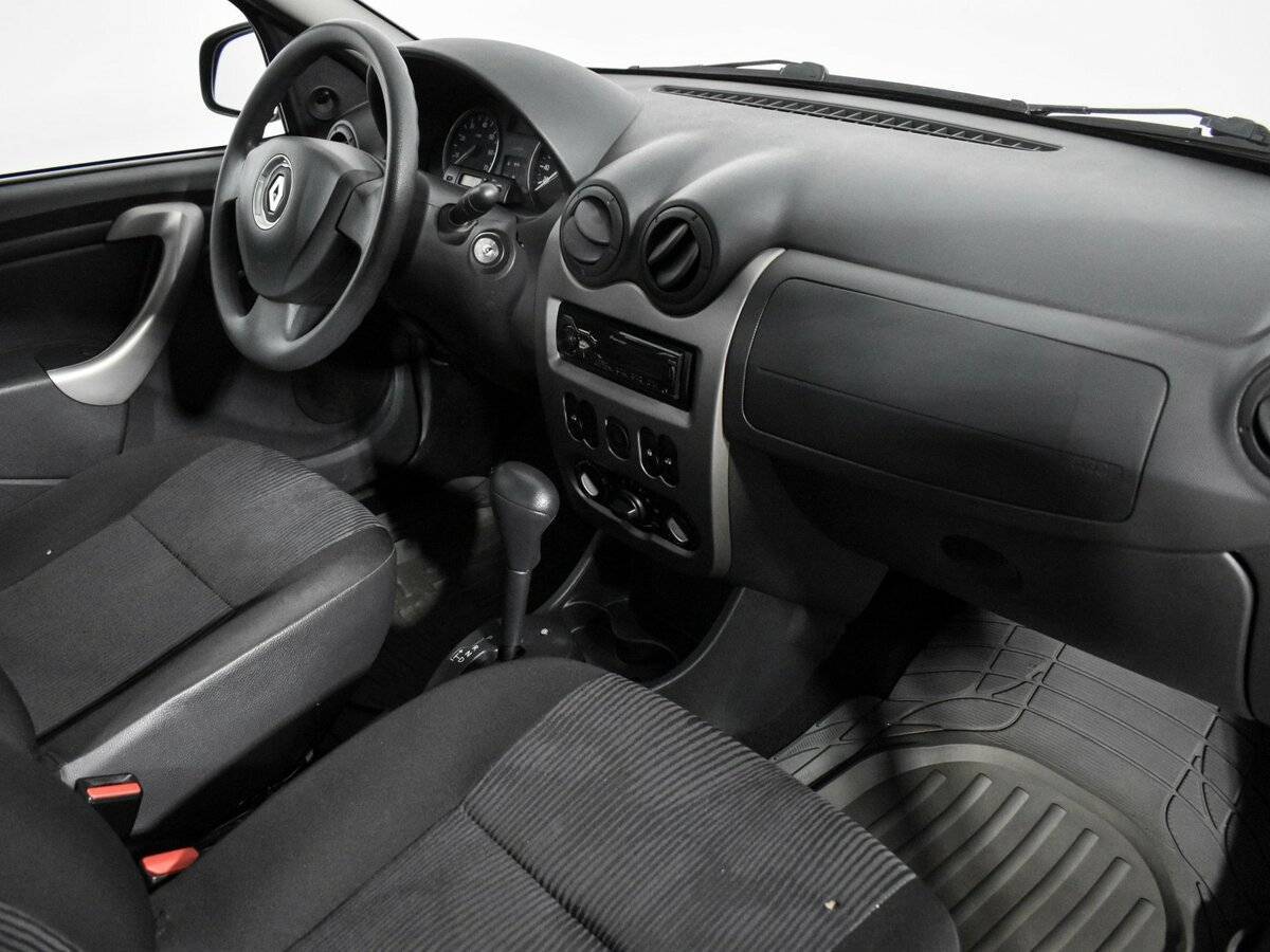 Renault Logan 2015