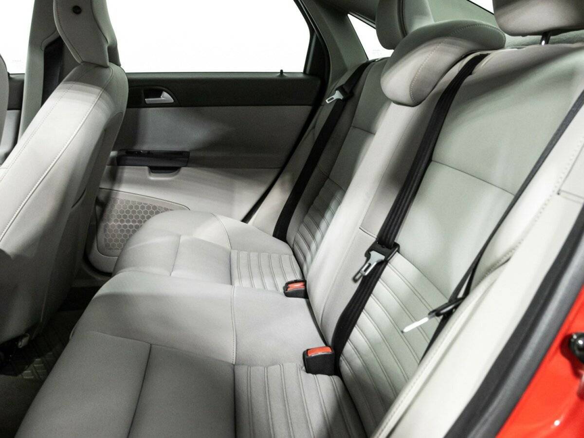 Volvo S40 2011