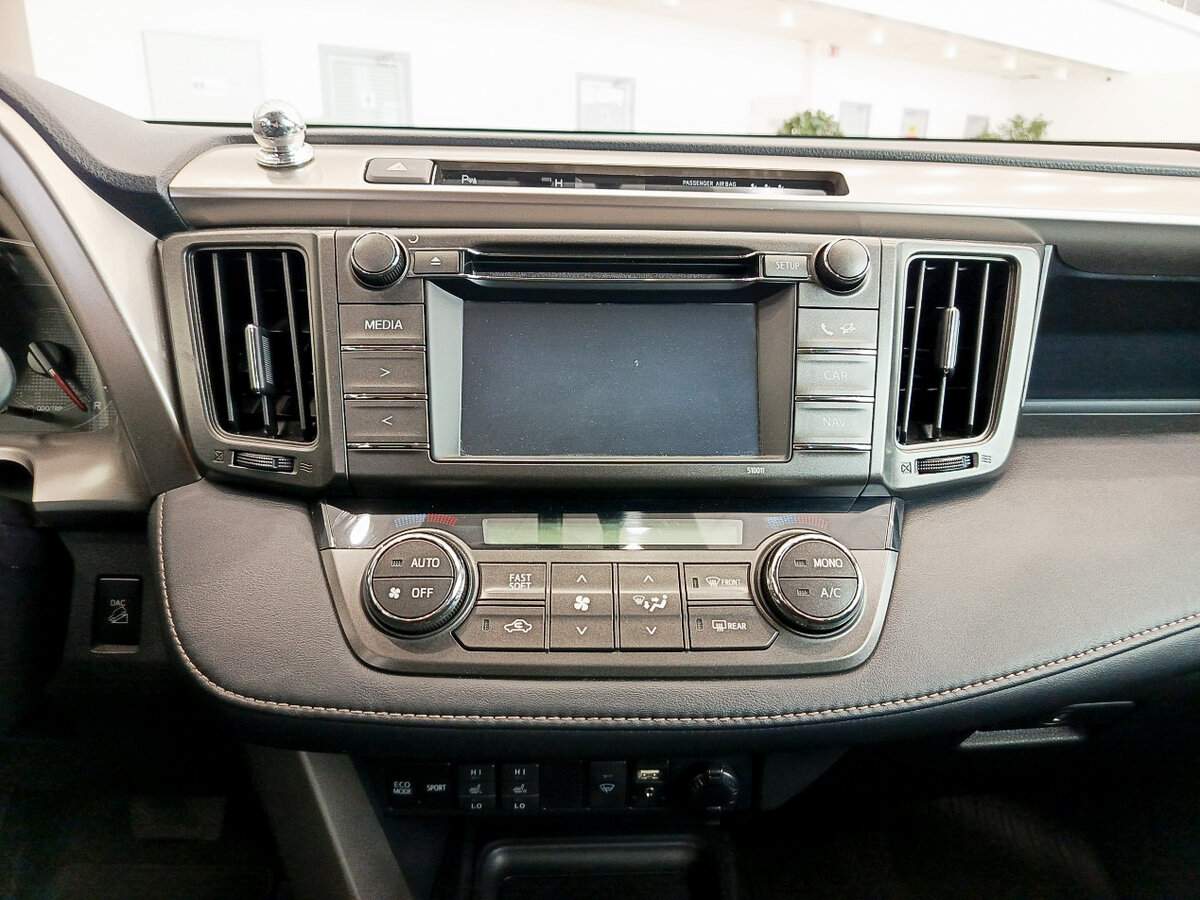 Toyota RAV4 2015