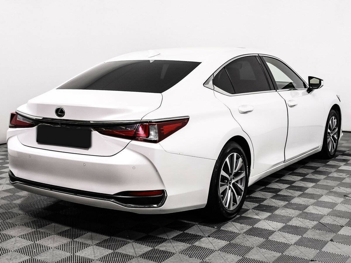 Lexus ES