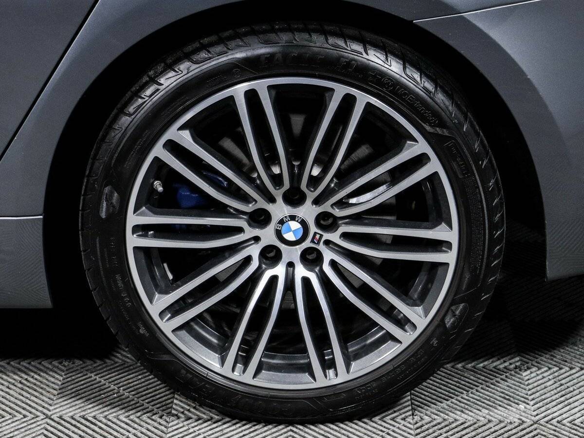 BMW 5 серии 2018