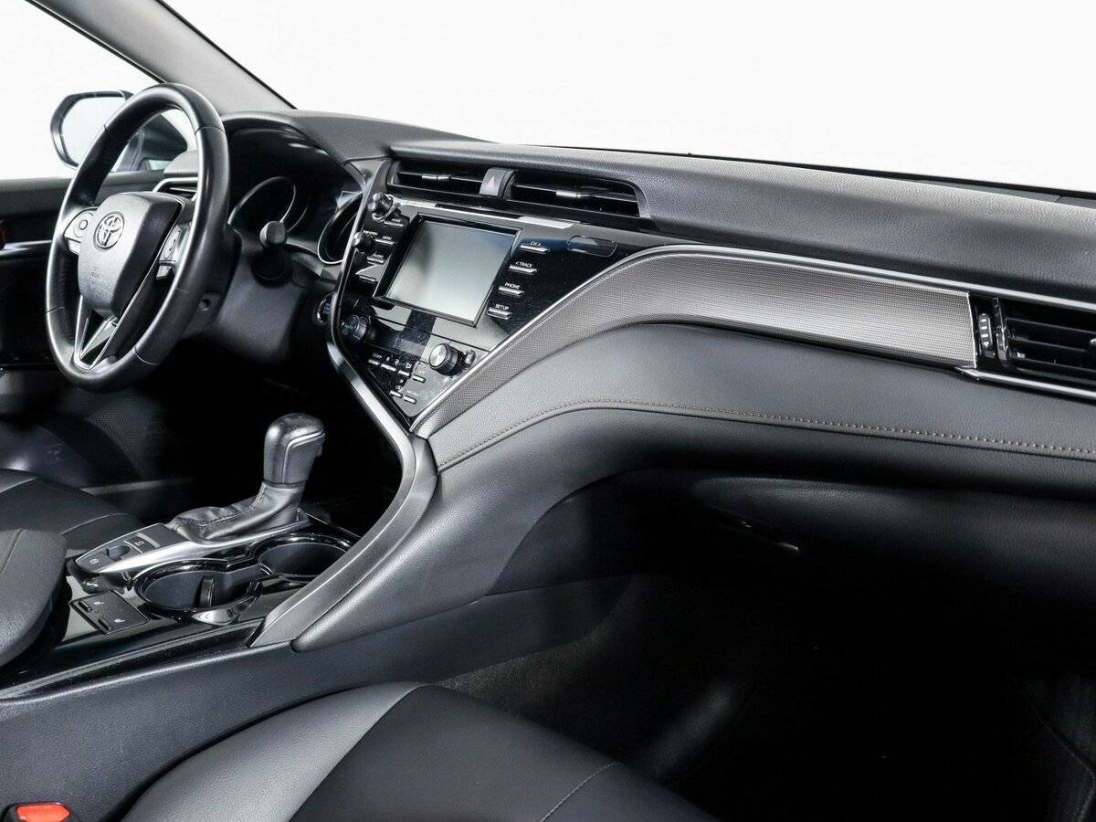 Toyota Camry 2020