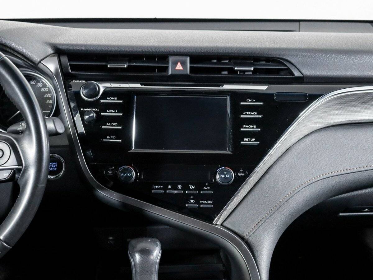 Toyota Camry 2020