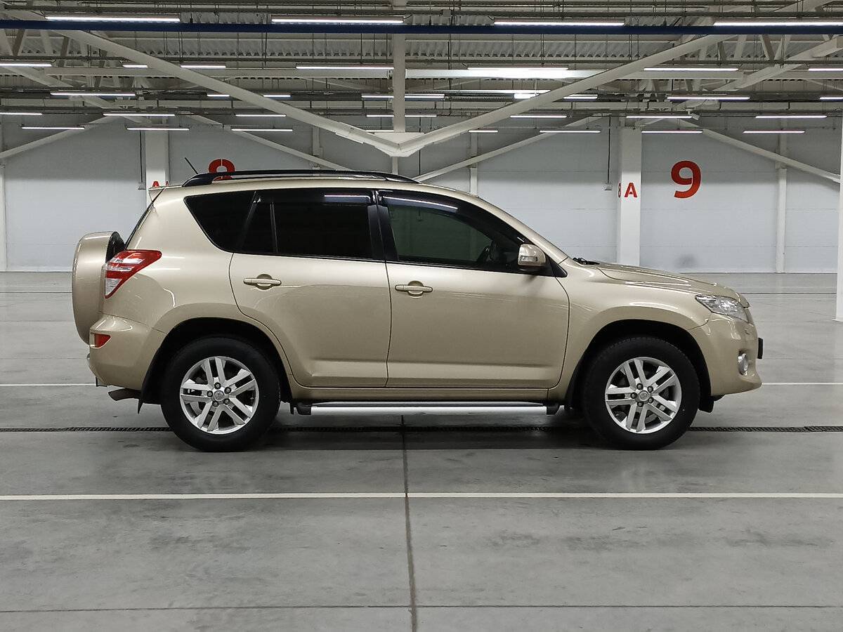 Toyota RAV4 2011