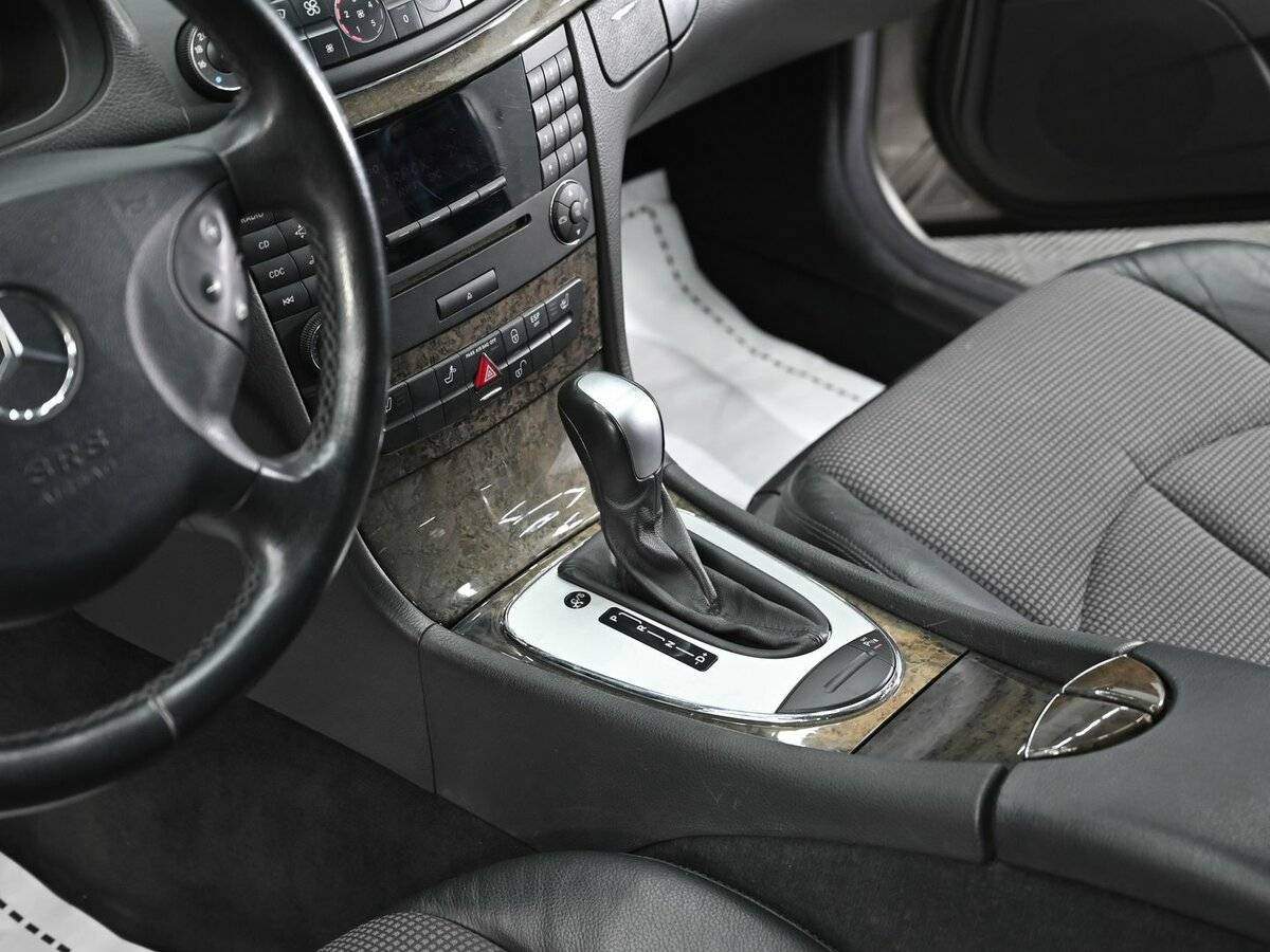 Mercedes-Benz E-Класс 2004