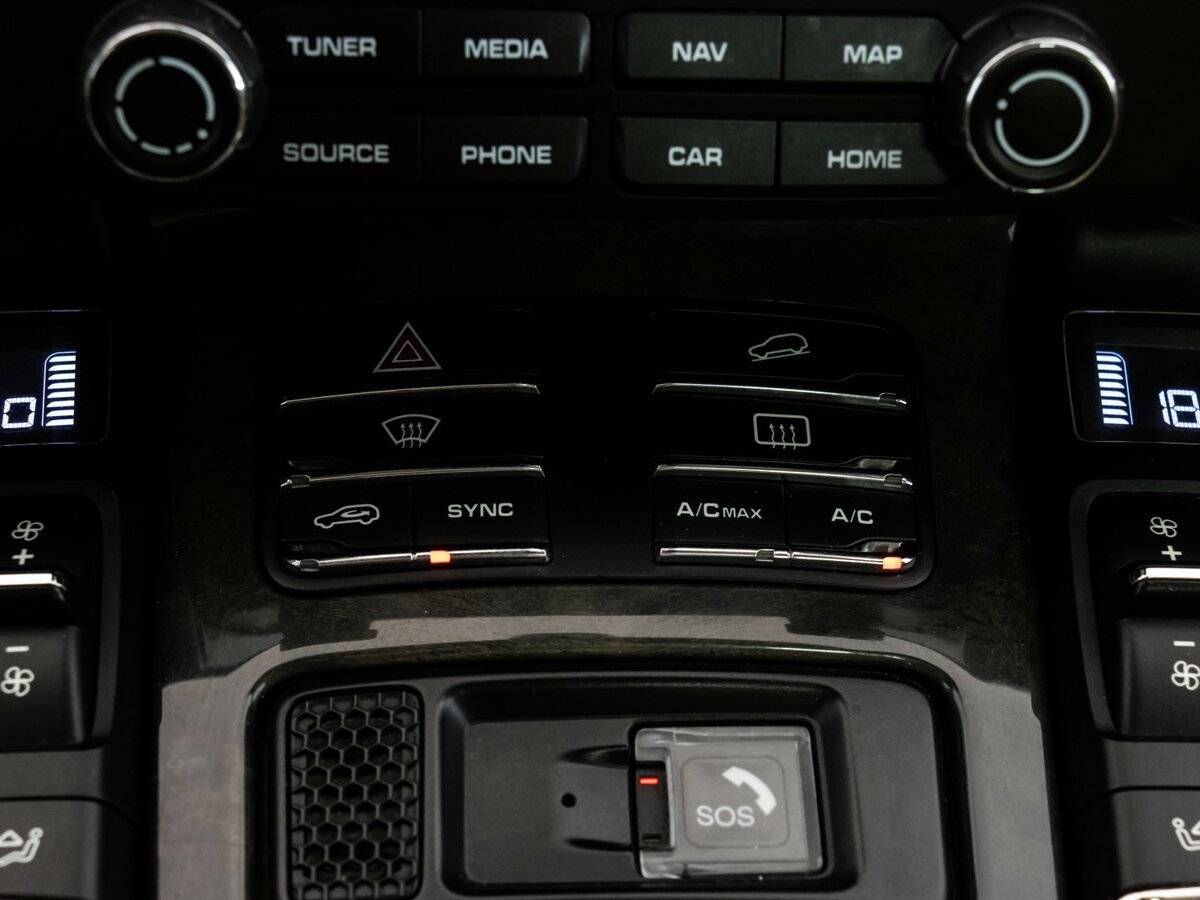 Porsche Cayenne 2016