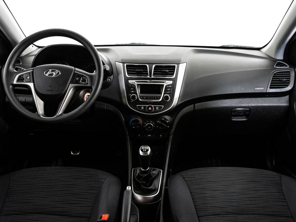 Hyundai Solaris 2016