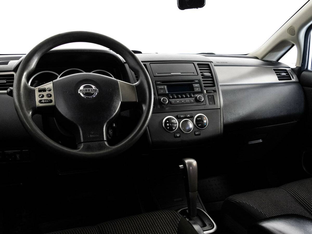 Nissan Tiida 2013