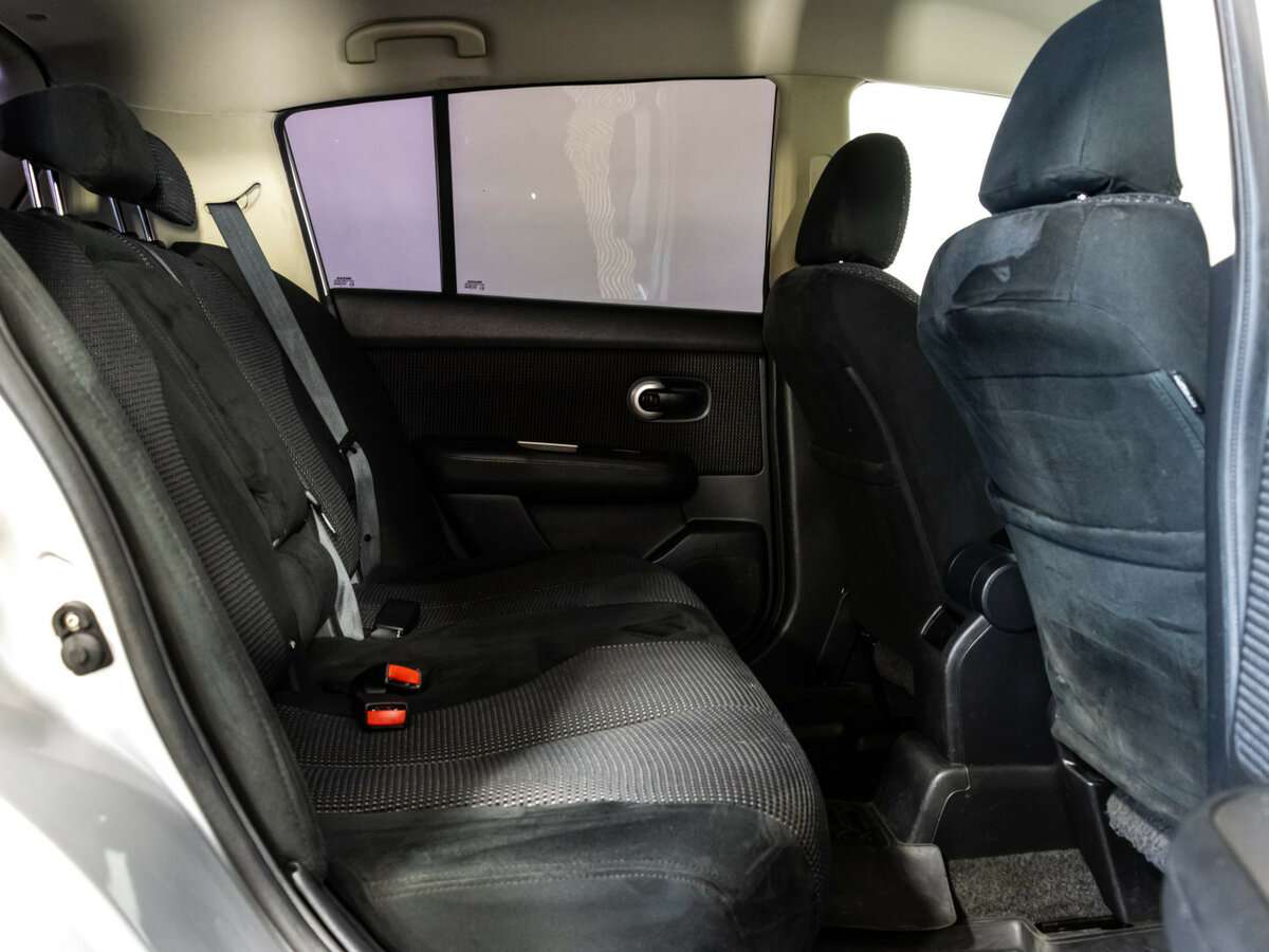 Nissan Tiida 2013