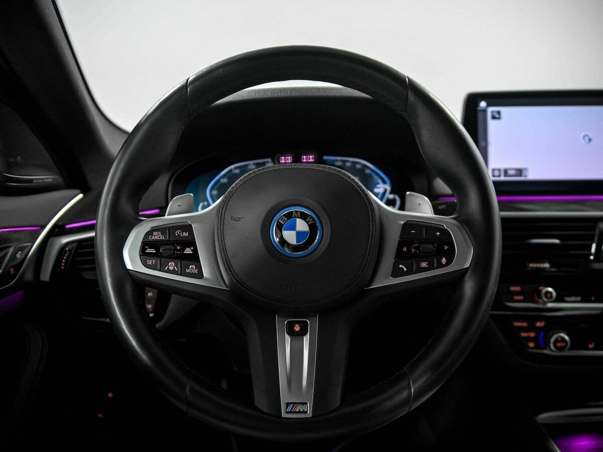 BMW 5 серии 2022