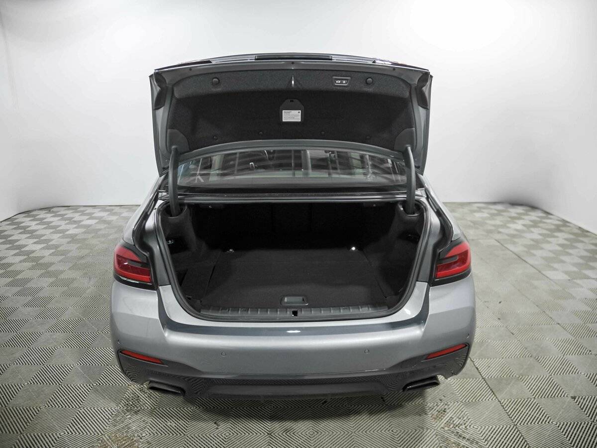 BMW 5 серии 2022
