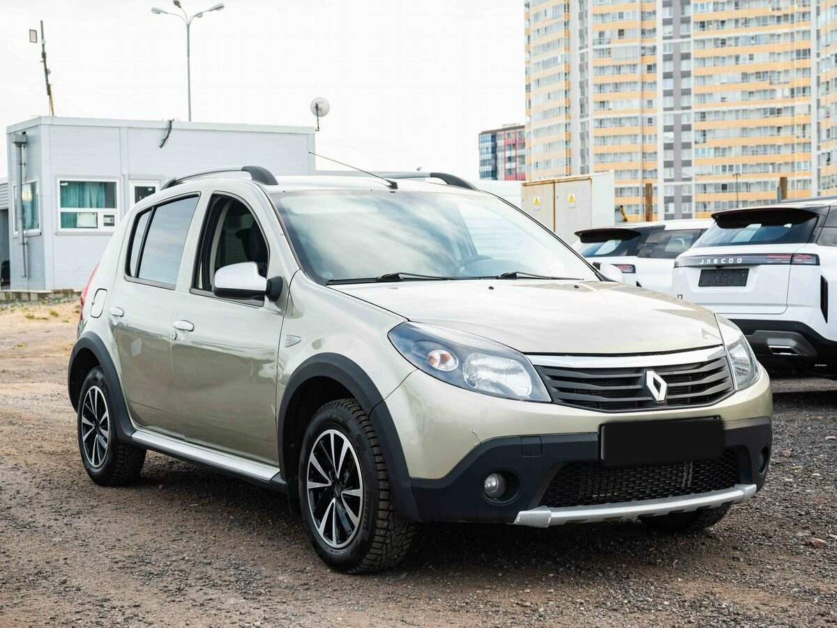 Renault Sandero 2011