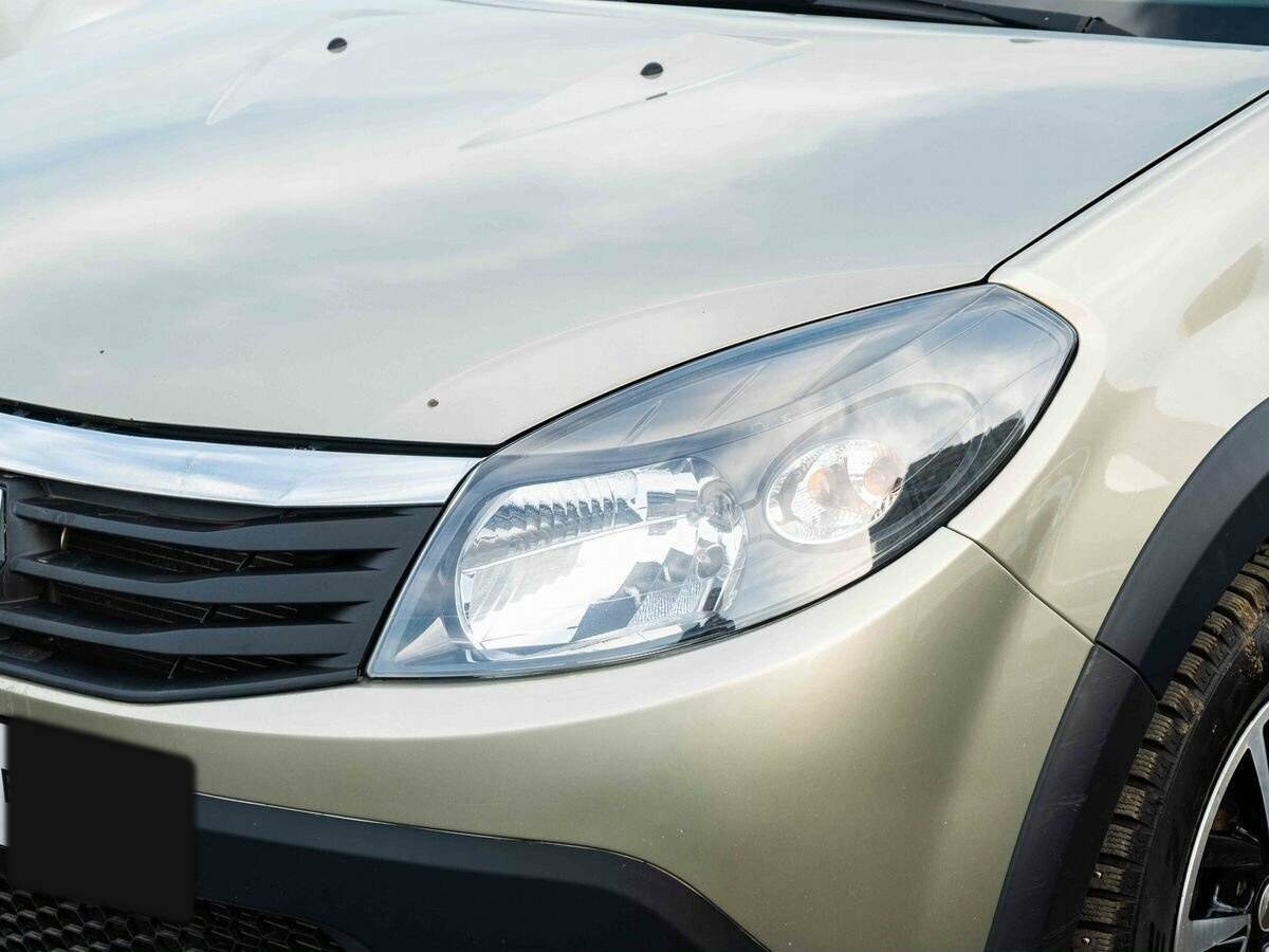 Renault Sandero 2011