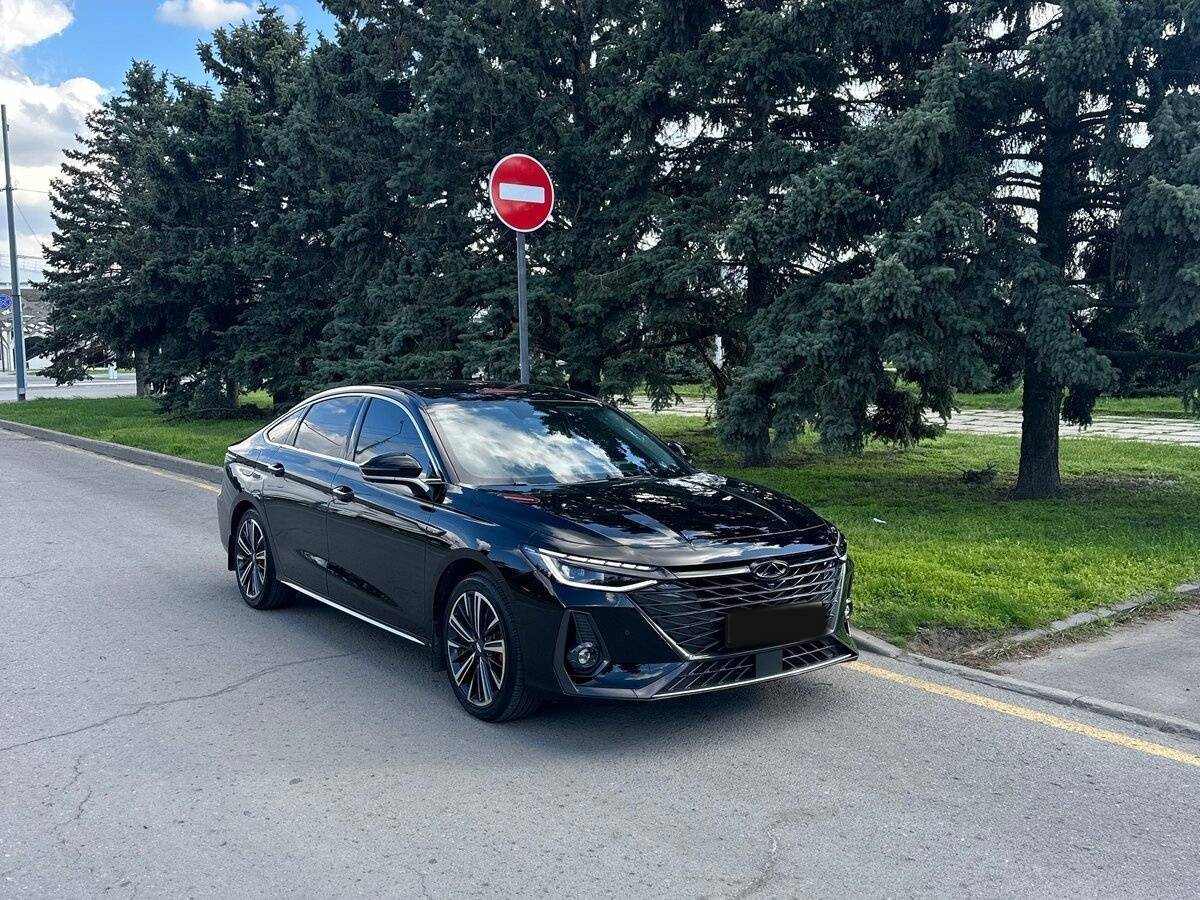 Chery Arrizo 8