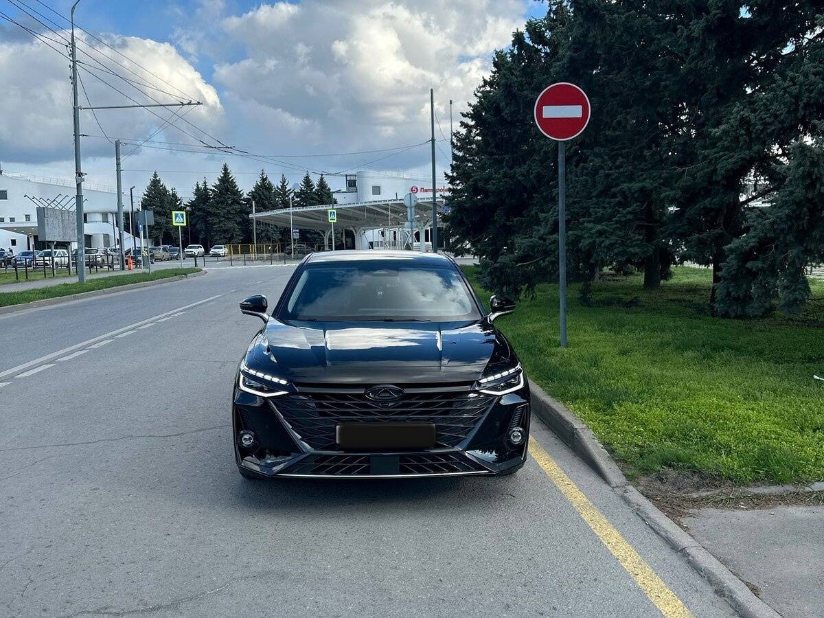 Chery Arrizo 8