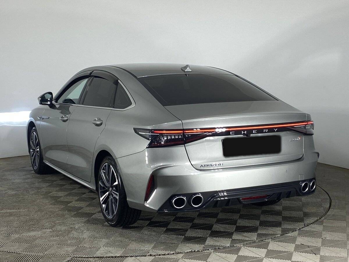 Chery Arrizo 8