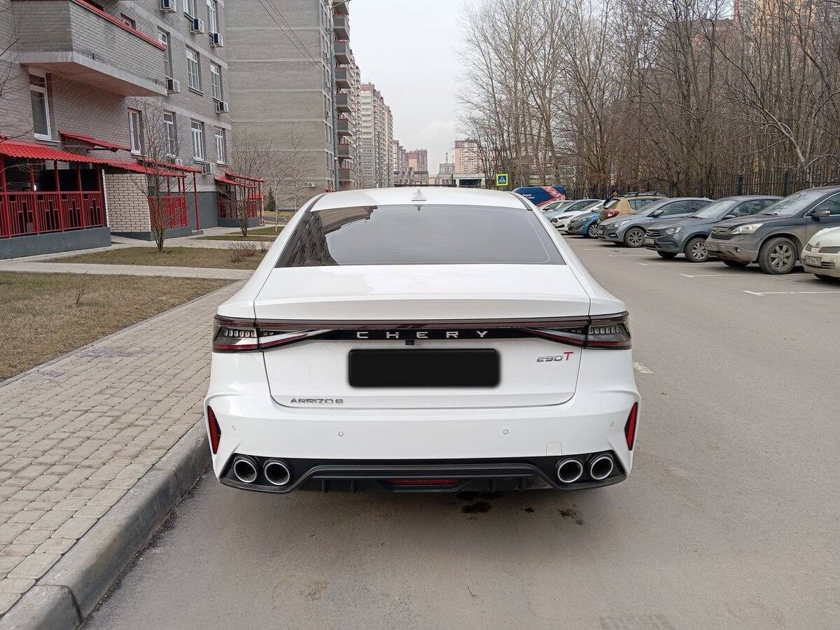 Chery Arrizo 8