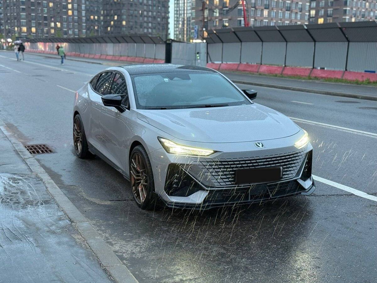 Changan UNI-V