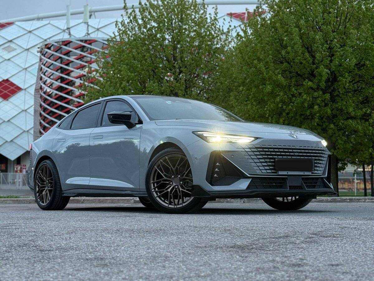Changan UNI-V 2024
