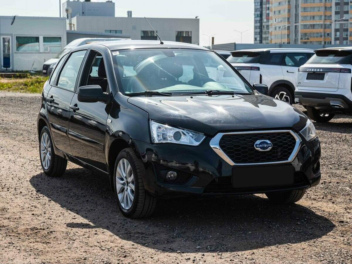 Datsun mi-DO