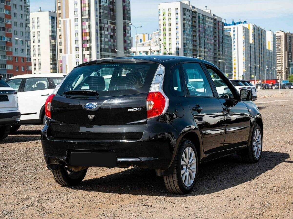 Datsun mi-DO