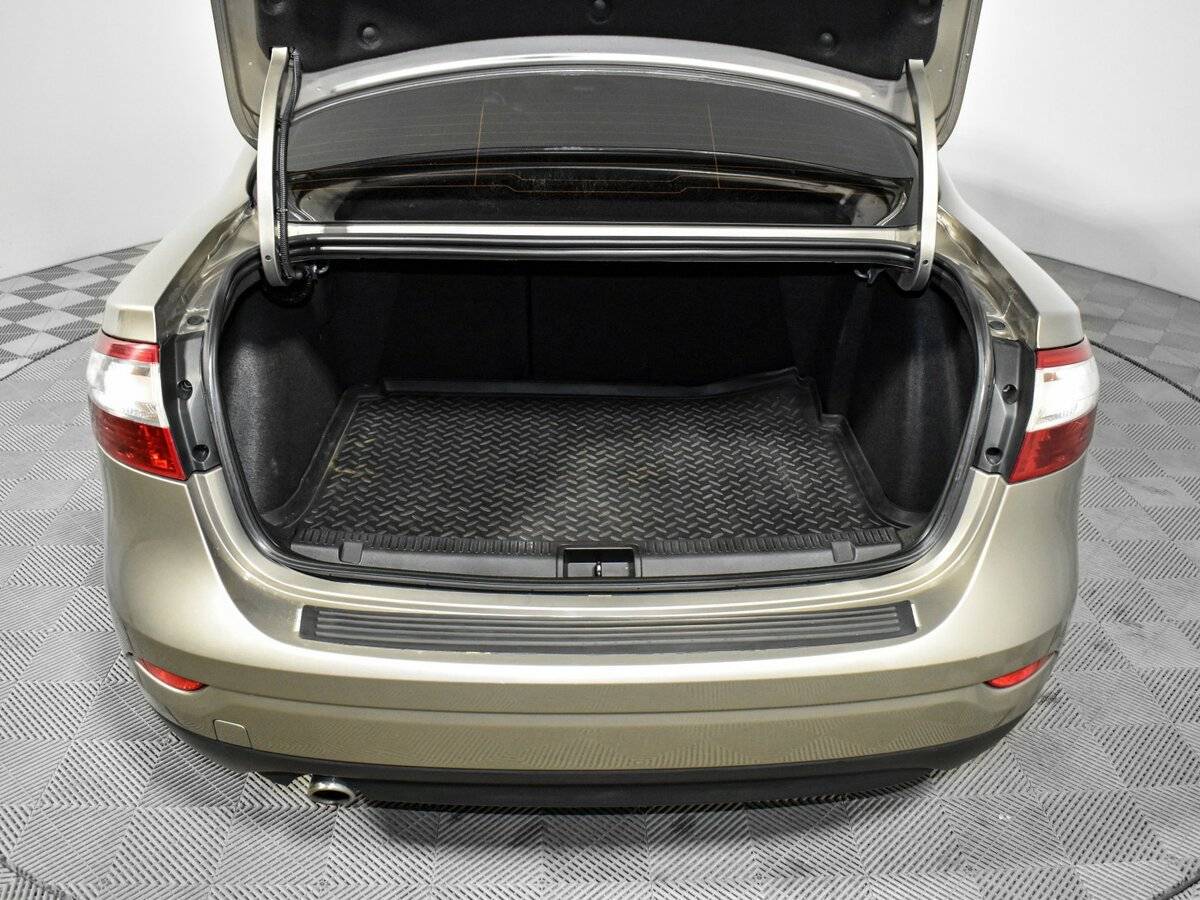 Renault Fluence 2013