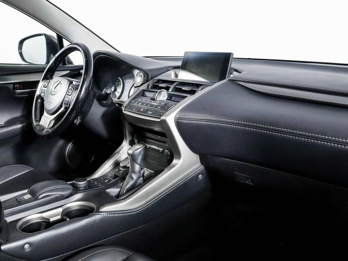 Lexus NX