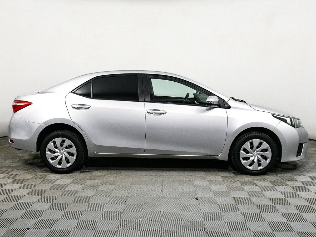 Toyota Corolla 2015