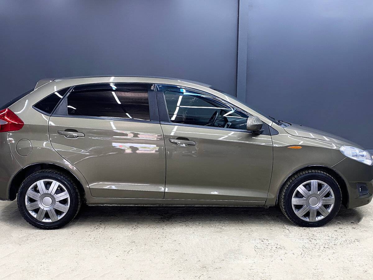 Chery Very (A13)