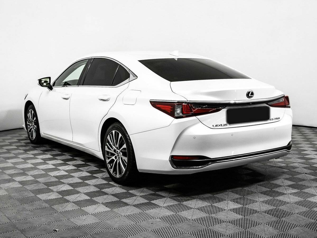 Lexus ES