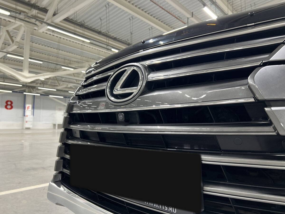 Lexus LX 2021