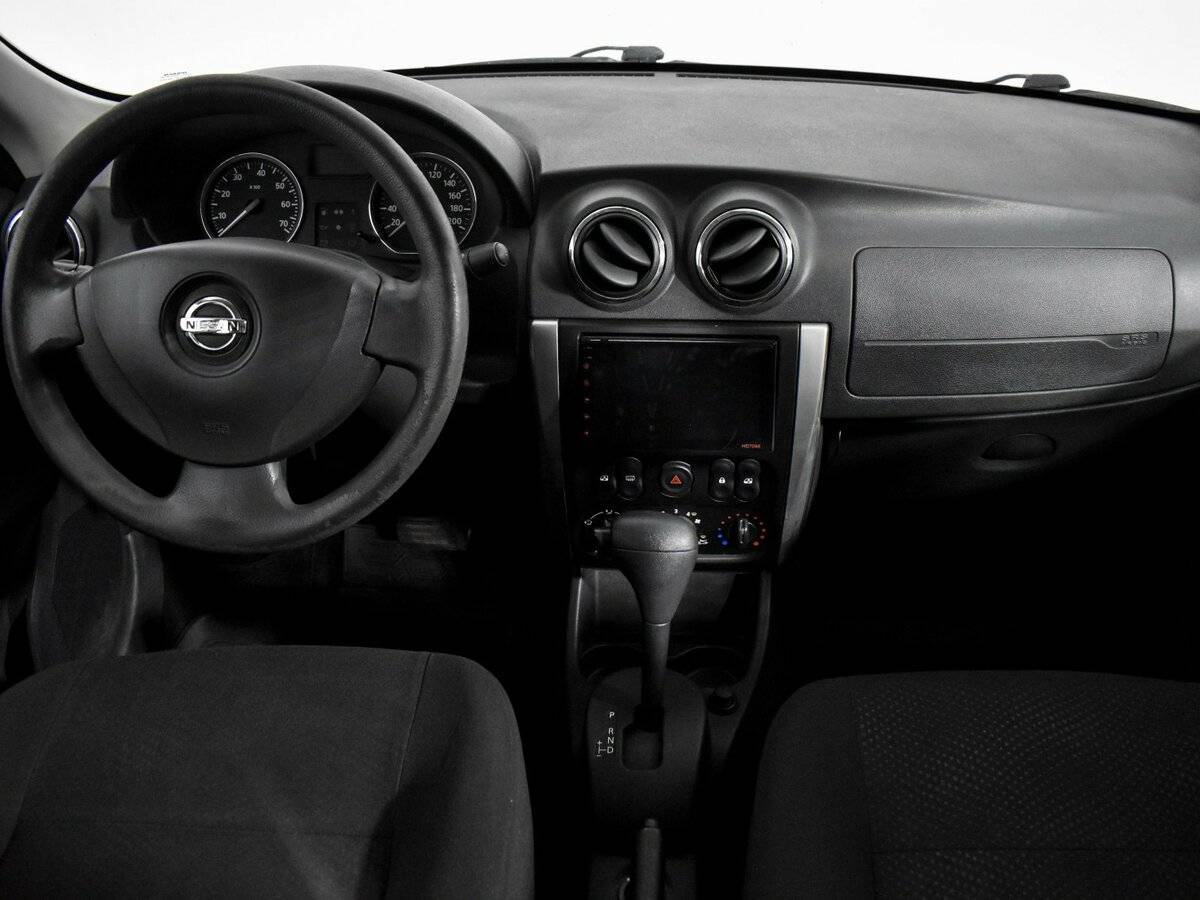Nissan Almera 2013
