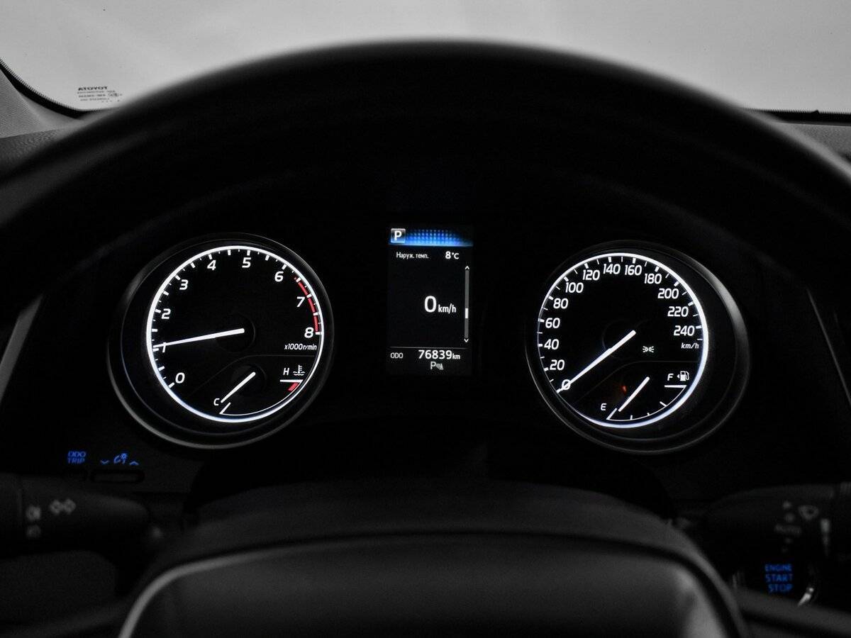 Toyota Camry 2019