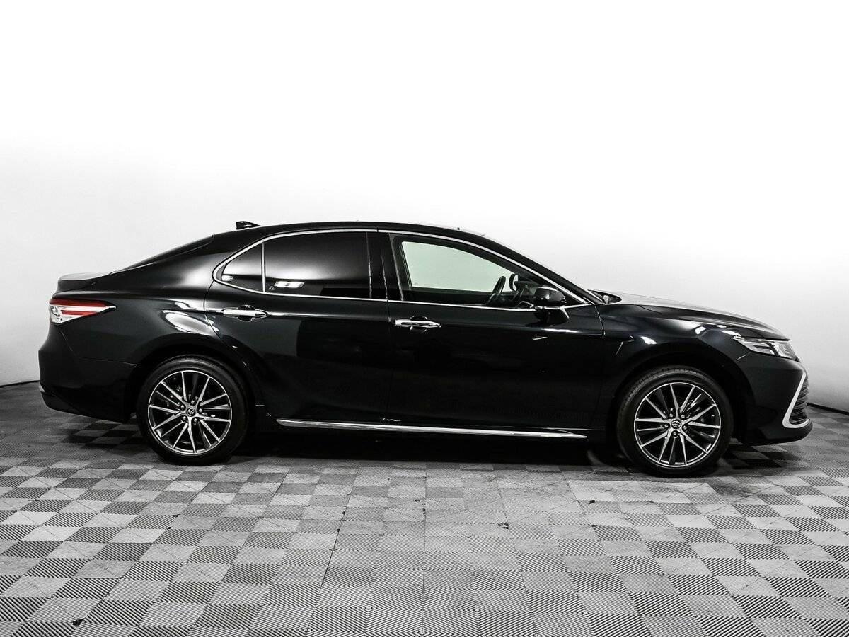 Toyota Camry 2023