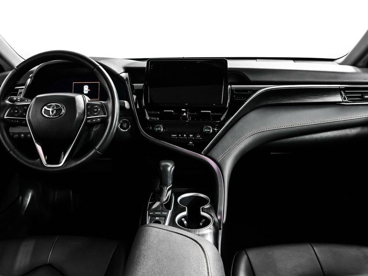 Toyota Camry 2023