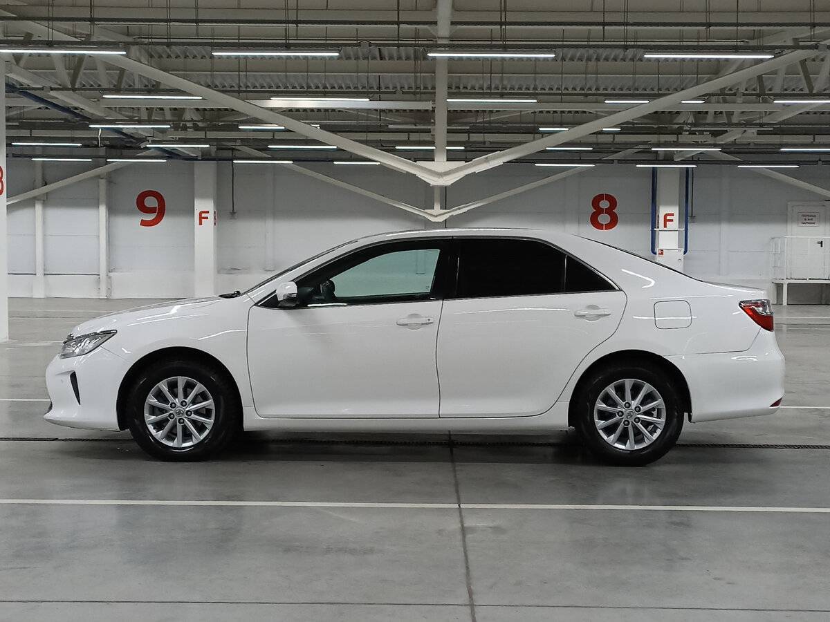 Toyota Camry 2016