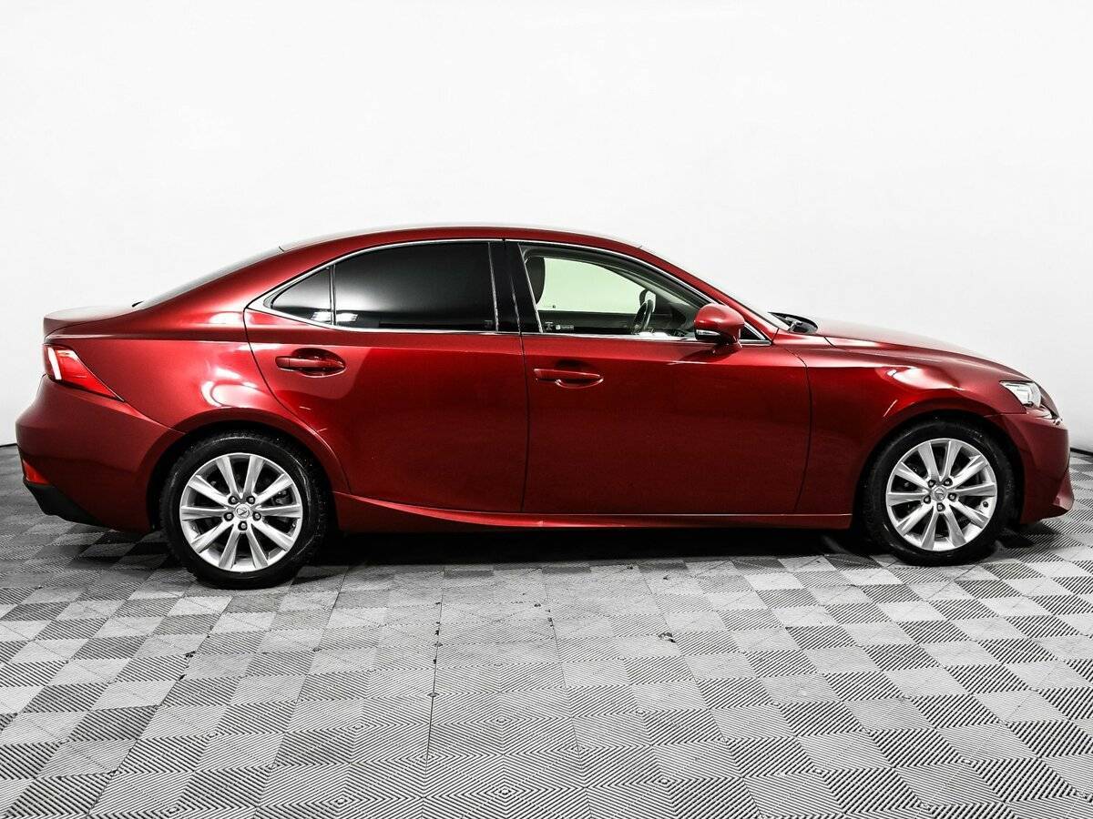 Lexus IS