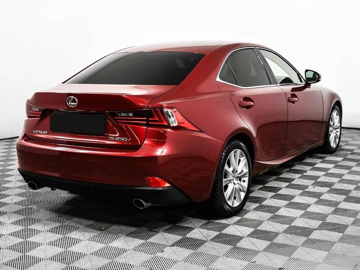 Lexus IS